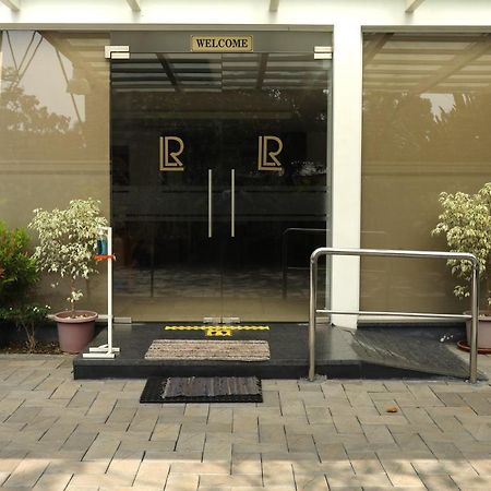 Loveland Residency Kochi Buitenkant foto
