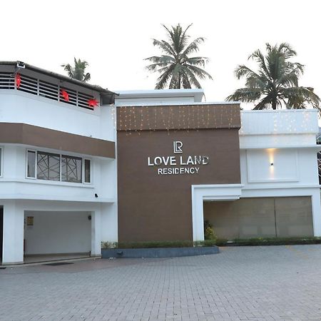 Loveland Residency Kochi Buitenkant foto