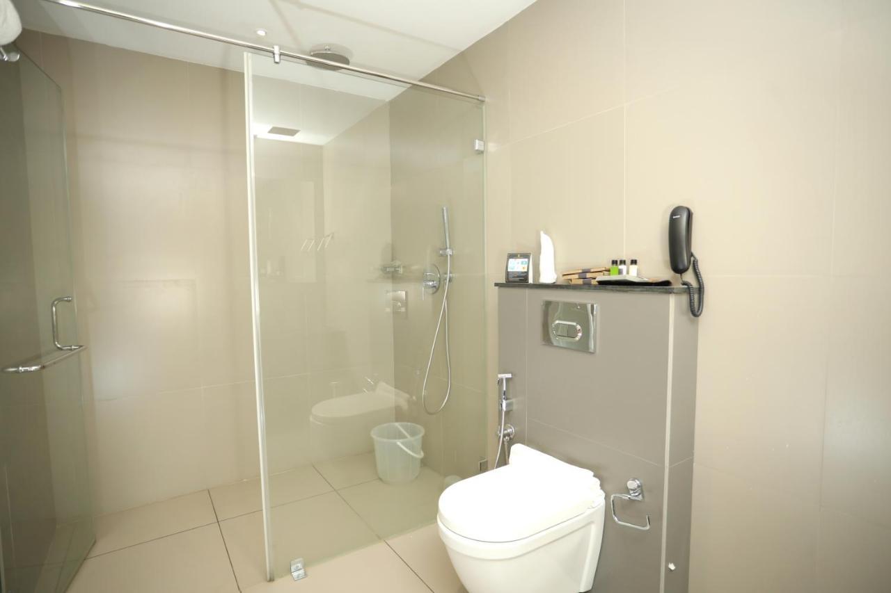 Loveland Residency Kochi Buitenkant foto