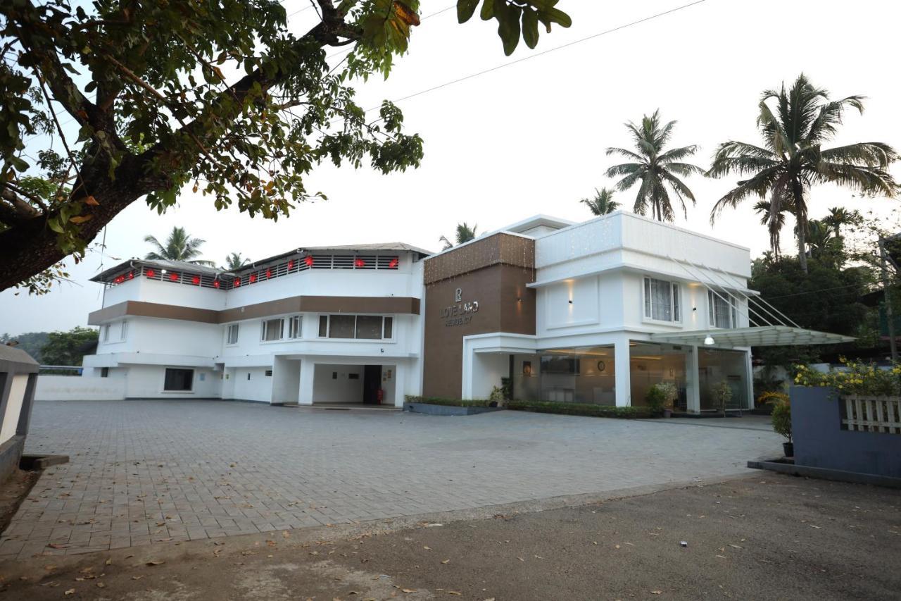 Loveland Residency Kochi Buitenkant foto