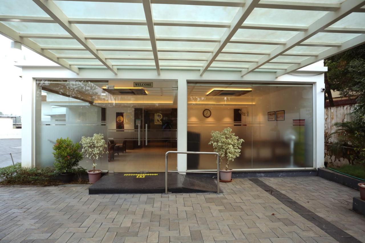 Loveland Residency Kochi Buitenkant foto